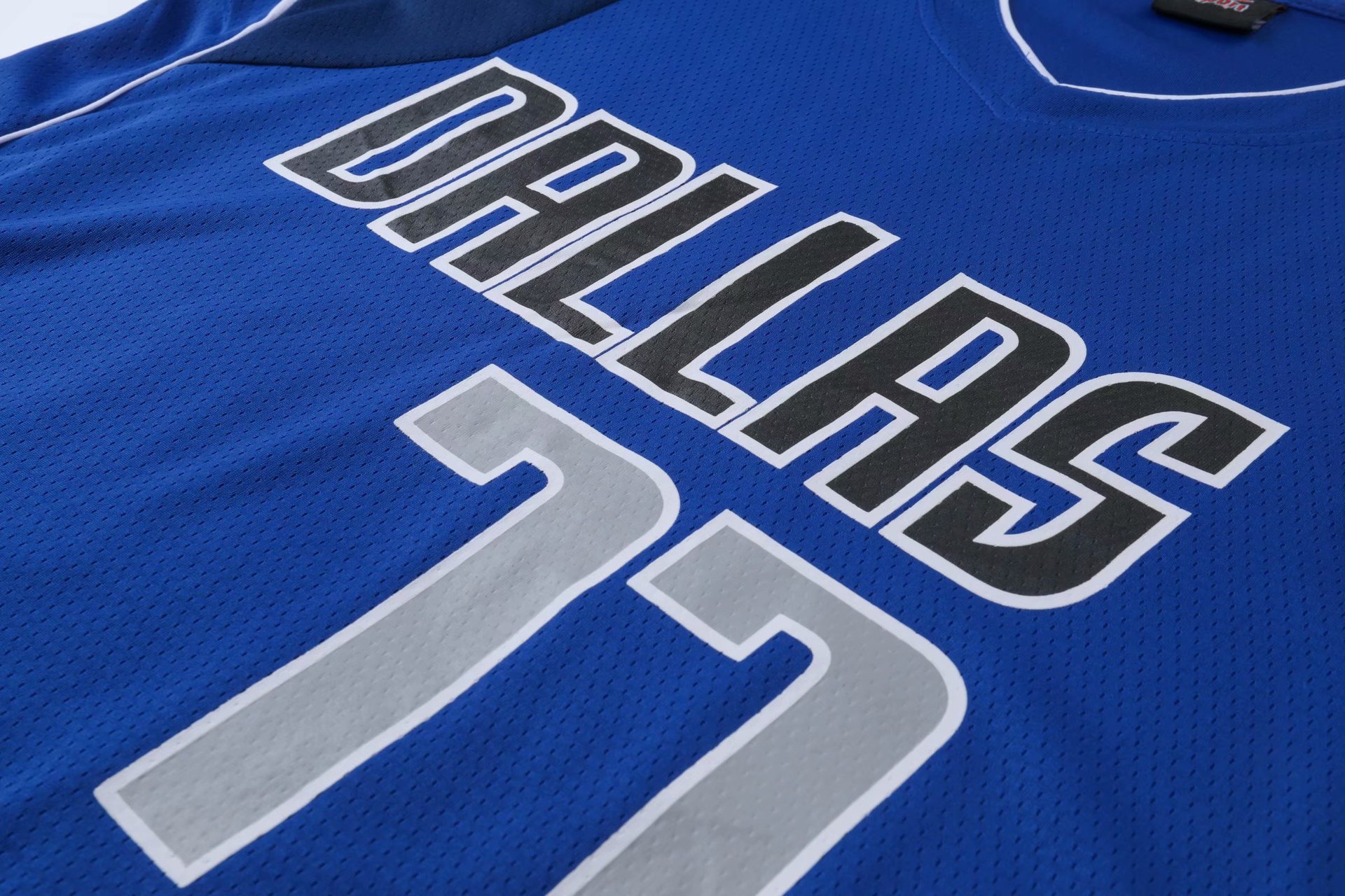 小牛独行侠篮球衣77号东契奇比赛运动背心速干套装篮球服团购定制