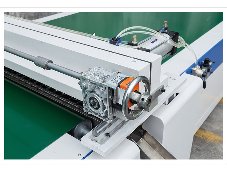 厂家全自动uv淋涂机家具地板板材油漆淋幕机淋漆机涂装生产线设备