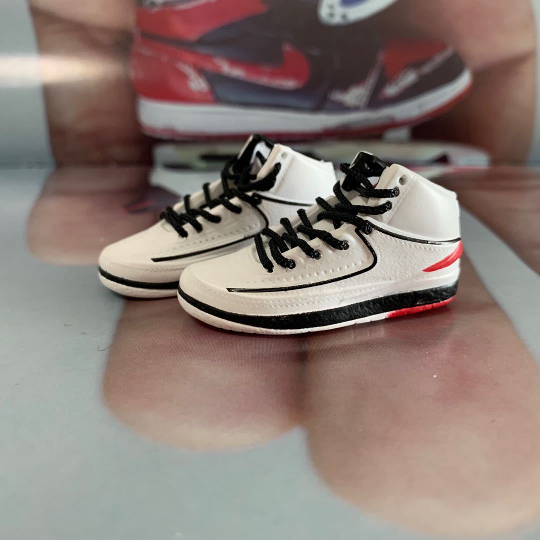 2代aj2元年一对裸鞋批发钥匙扣乔丹3d立体球鞋模型