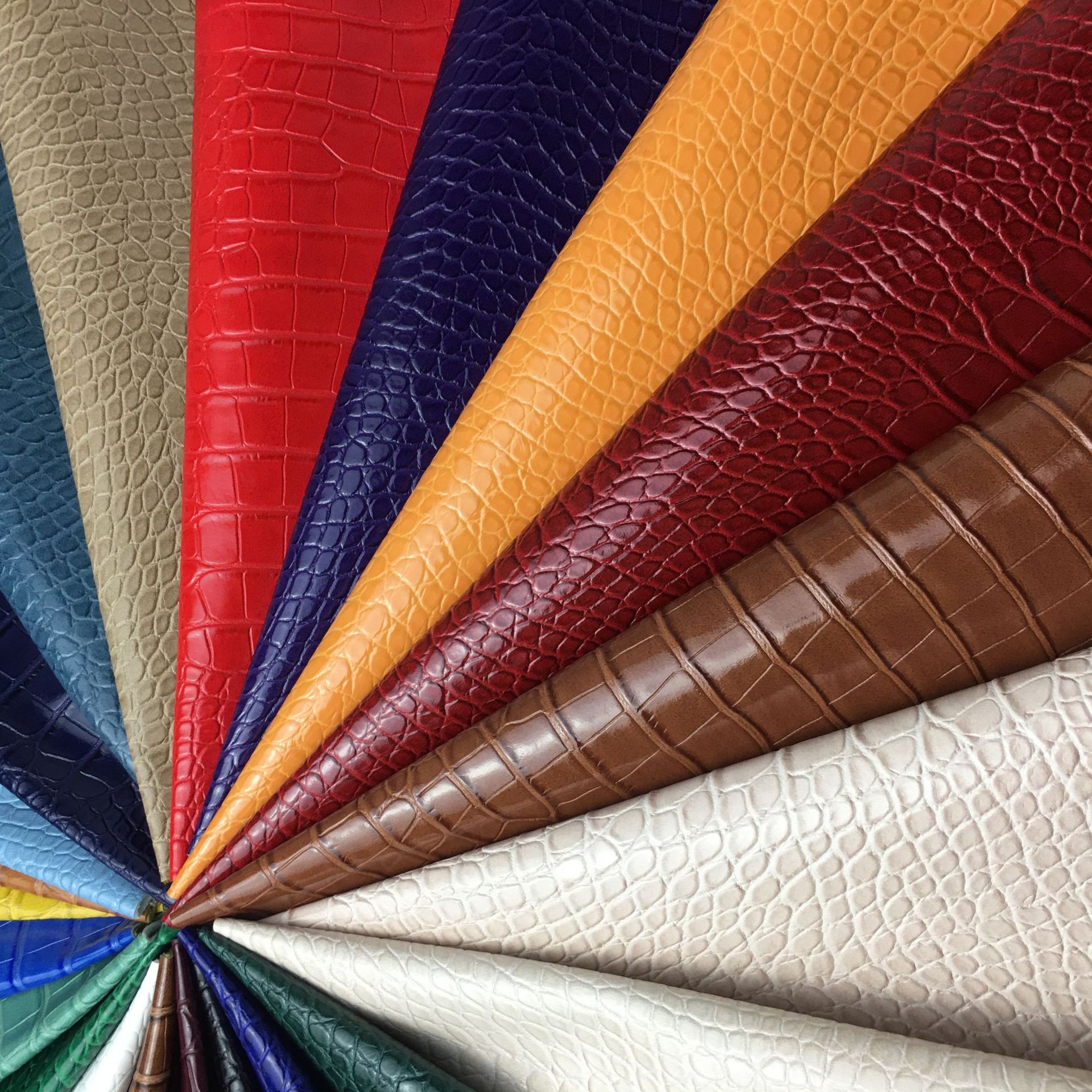 9mm箱包手袋皮革亮面鳄鱼皮纹经典仿皮鳄鱼纹双色鳄鱼纹pu皮革