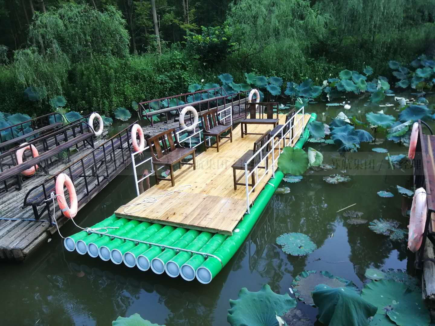 厂家供应水上漂流竹筏船 12人观光游玩船 优质pvc材质休闲观光船