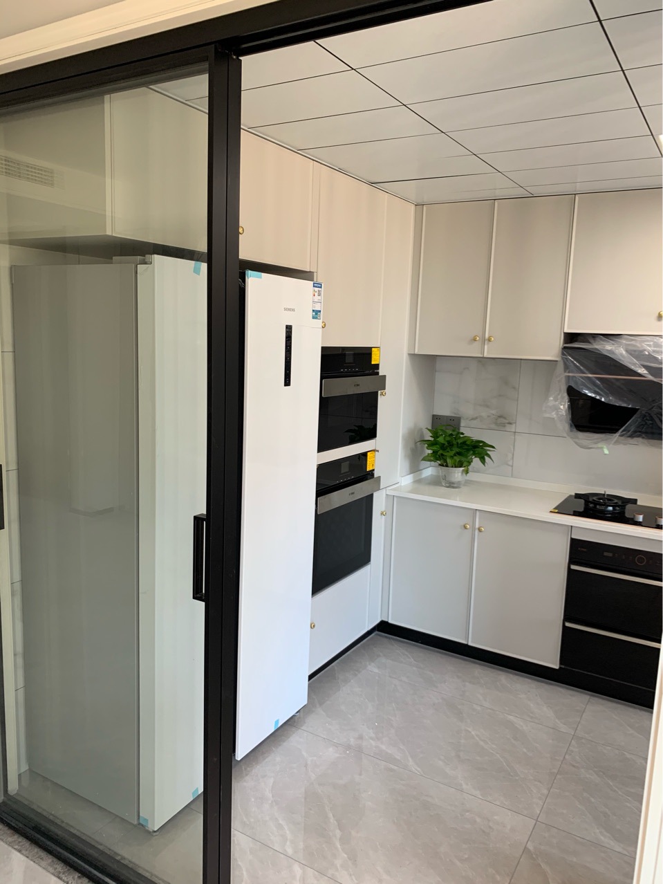 吸塑模压全屋北欧多层现代简约橱柜门灰色模压厨柜衣柜