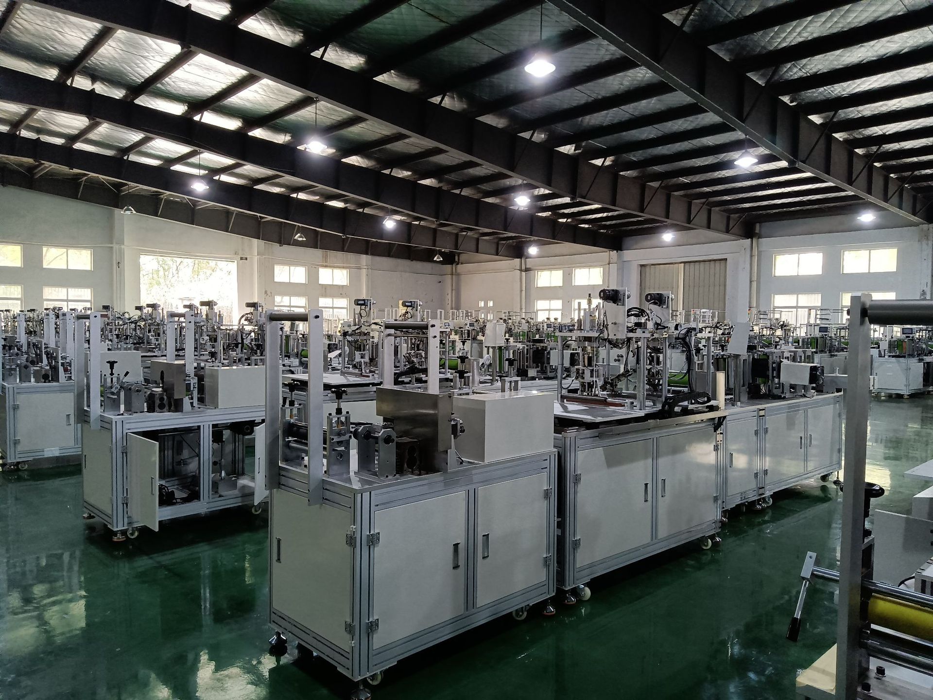 张家港乔威全自动折叠口罩机n95kn95口罩机成人儿童款立体3d口罩