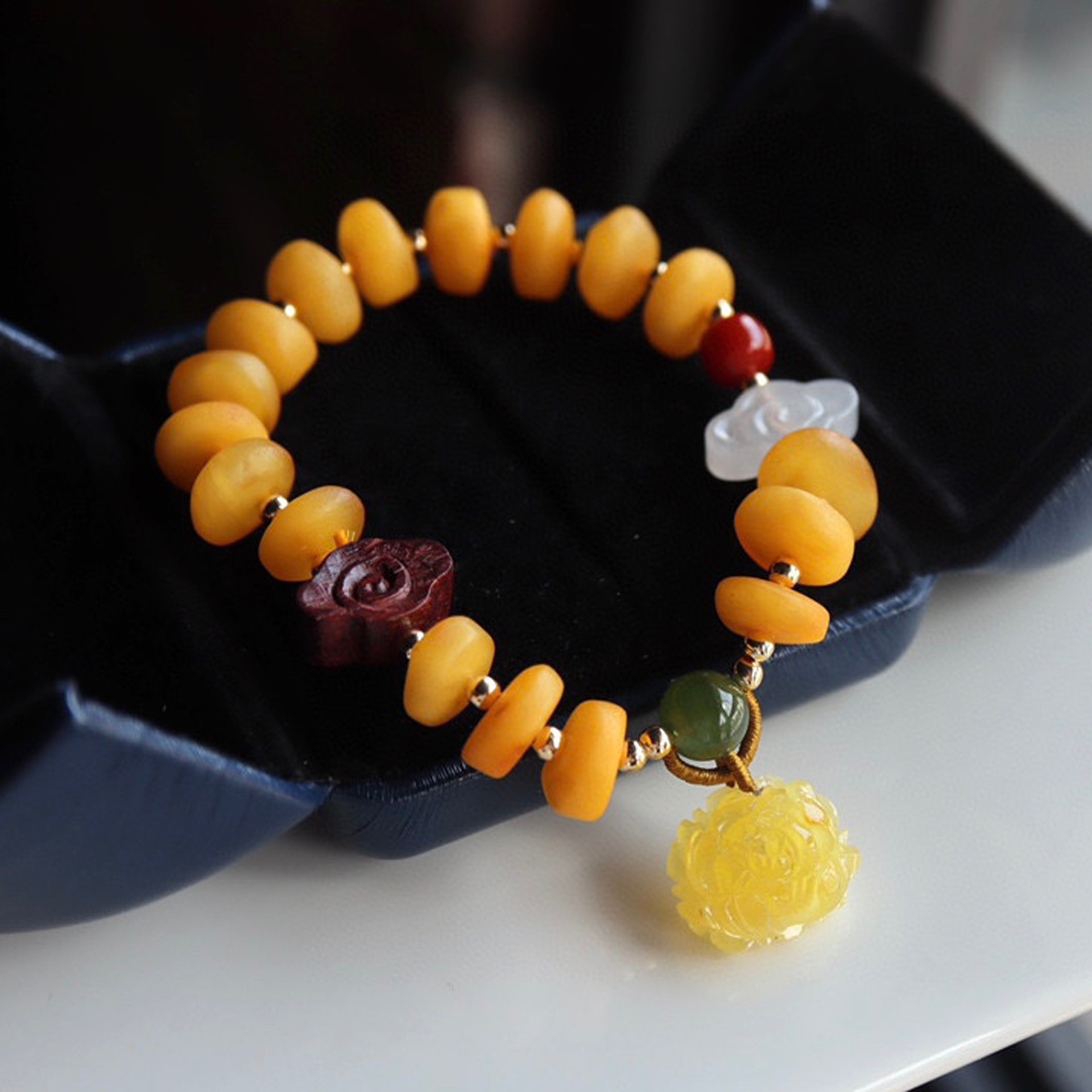 天然精编老蜡饼多宝单圈手串搭配原矿绿松蜜蜡碧玉南红和田玉手链