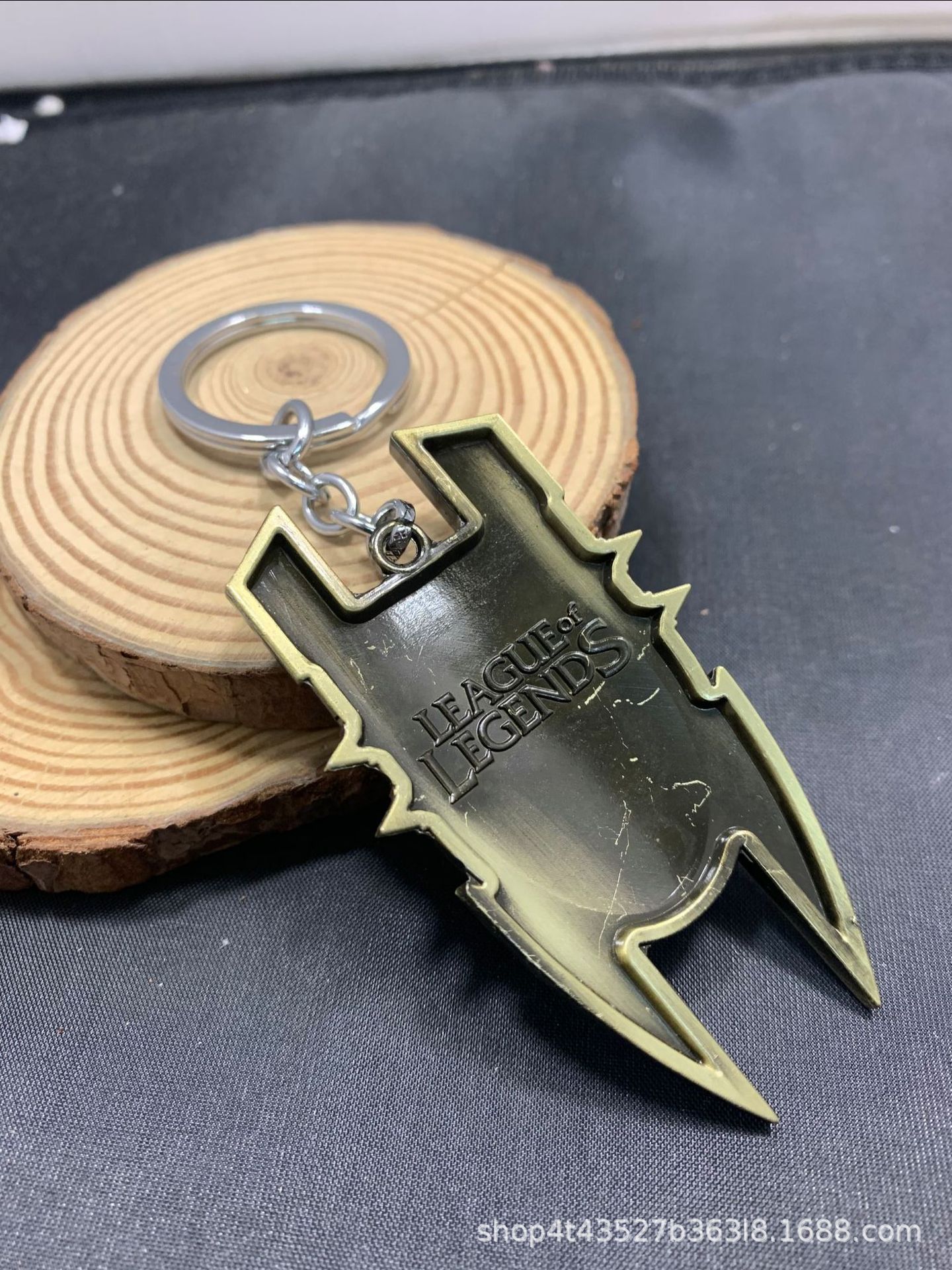 厂家直销精美合金英雄联盟lol盾牌造型动漫电影钥匙扣挂件摆件