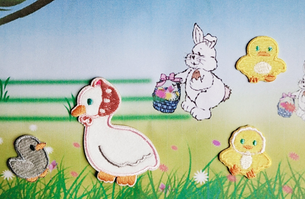 可爱小鸭子绒毛布刺绣布贴背包手账本创意diy装饰贴自粘补丁贴花