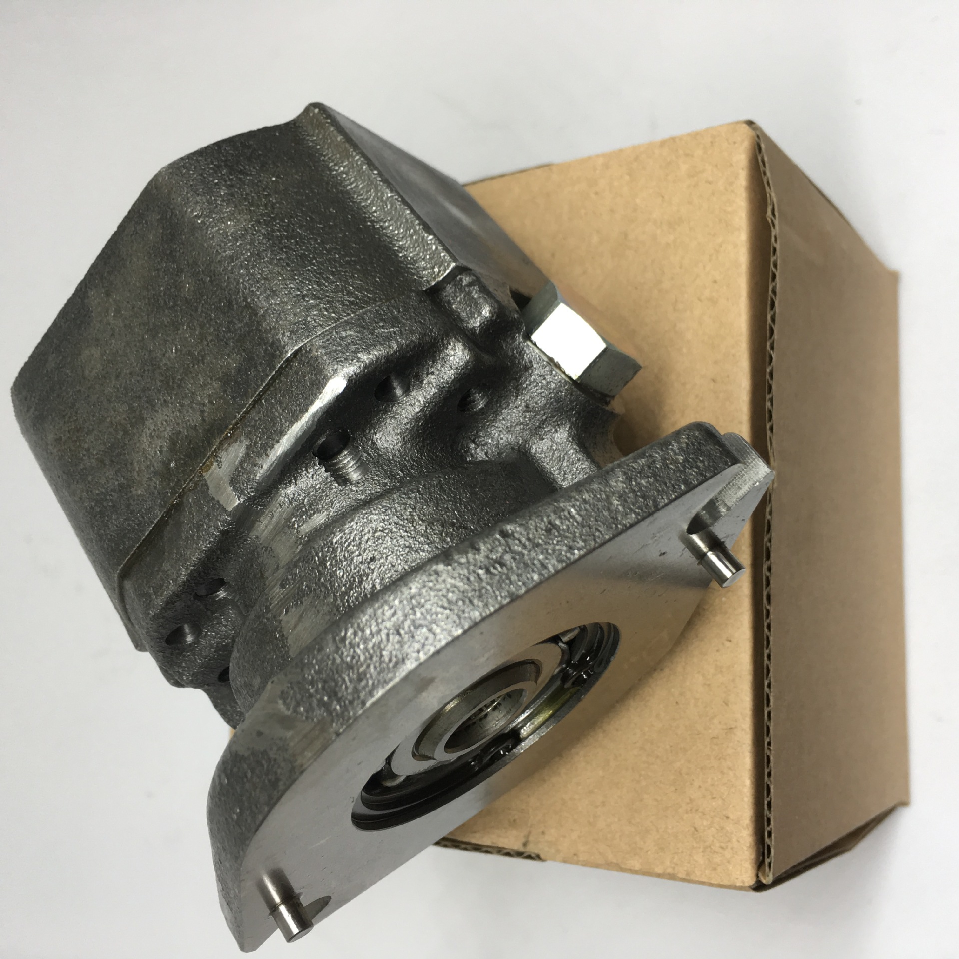 美系d6 n, d5n,325c 装载机高压油泵输油泵 162-9612 1629612