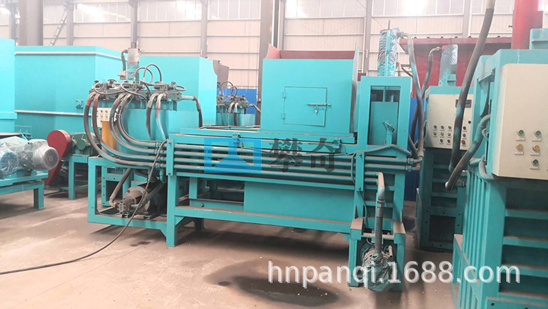 攀奇麥草打包機