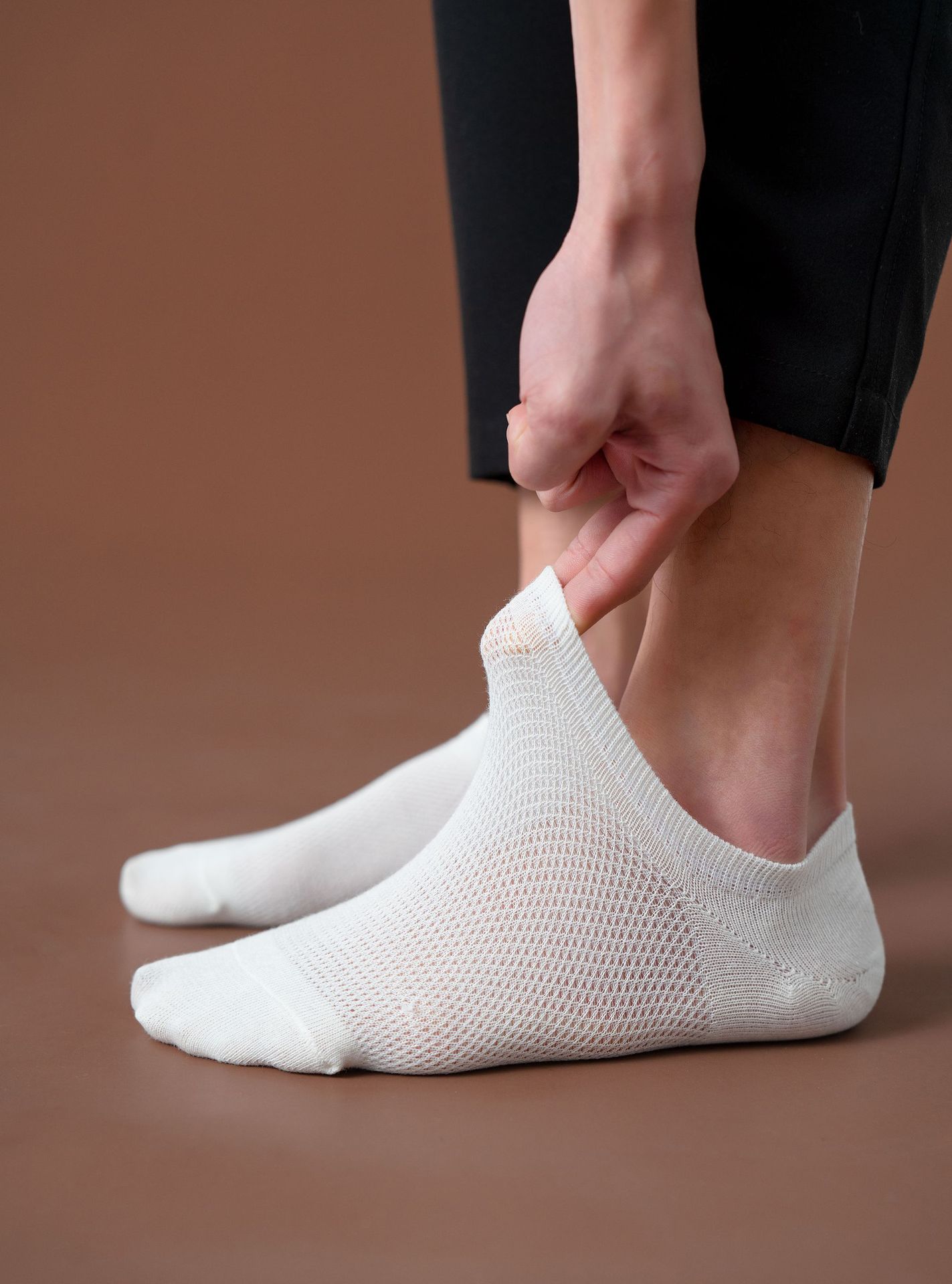 夏季新品男袜子 透气网眼百搭隐形袜靓色全棉硅胶防脱船袜男 批发