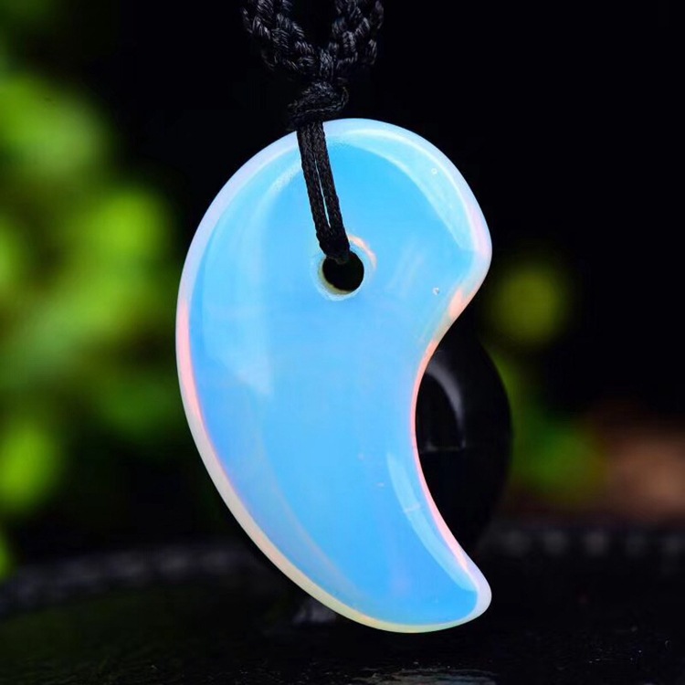 厂价批发天然水晶吊坠 黑曜石月牙弯钩勾玉吊坠 时尚男女款项链