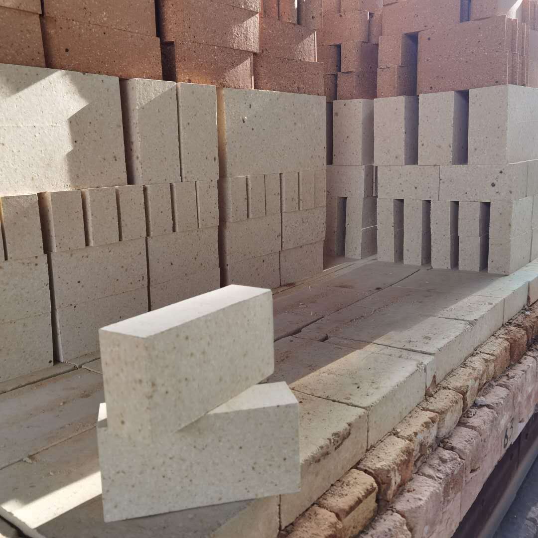 厂家批发轻质耐火砖 高强轻质保温砖 黏土轻质砖 规格齐全 可定做