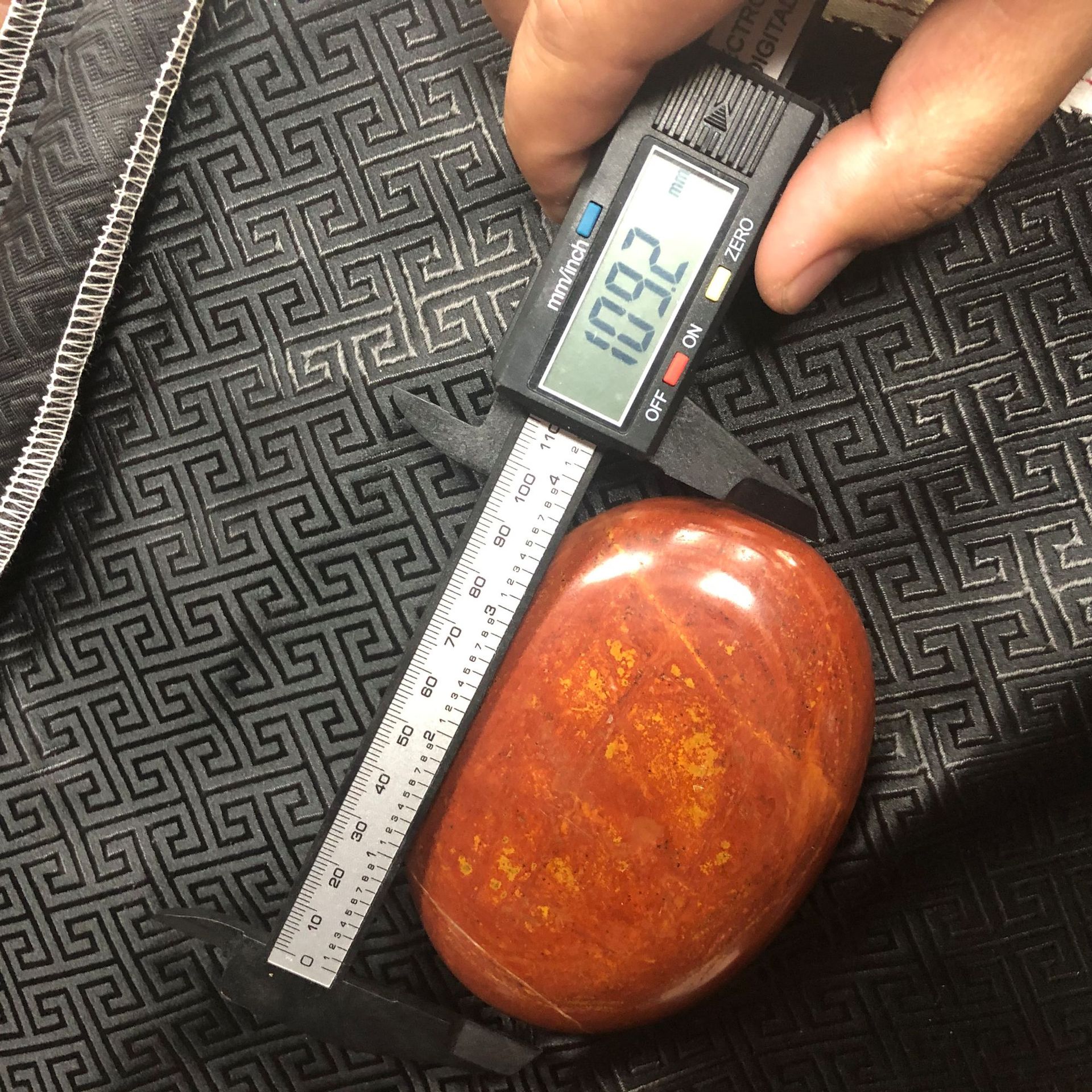 泗水圣仁红砭石 砭石原石spa暖宝宝暖宫妇科温灸刮痧