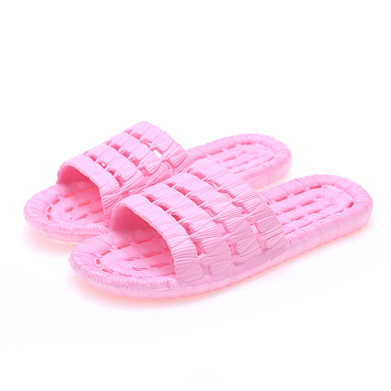 2023 New Leaking Hollow Home Slippers Non-Slip Home Soft Bottom Couple Winter Bathroom Slippers Wholesale