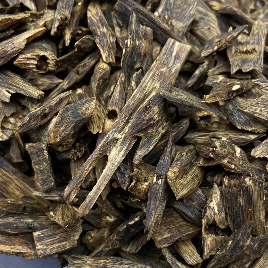 茂名嫁接奇楠沉香绿棋楠香料满油可以熏香煮水入药白