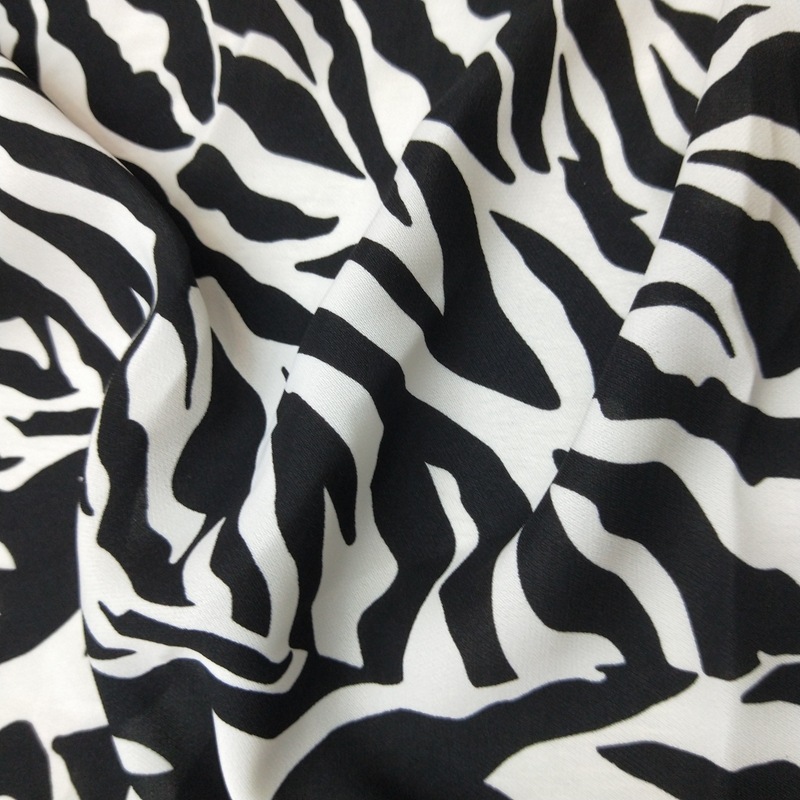 2020新款动物斑马纹图案菱形麻雪纺印花服装布料秋季女装上衣面料