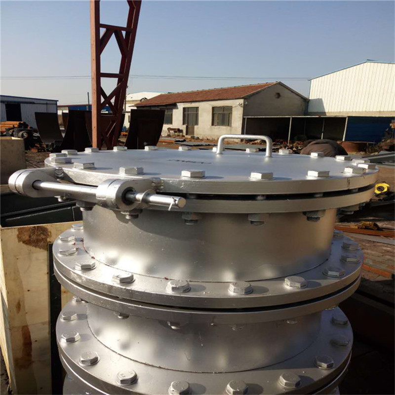 齐鑫厂家备有现货 dn600常压透光孔 储罐用罐壁法兰人孔可订制
