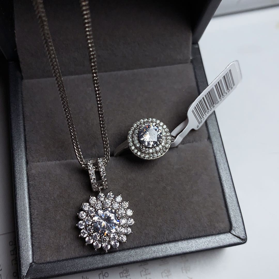 钻石首饰3件套女结婚首饰 彩宝首饰925银镶嵌莫桑钻套装一件代发