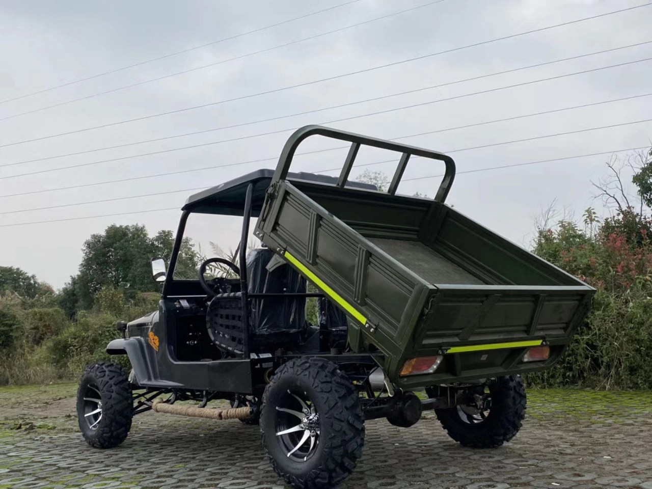 北极天4x4四轮带斗沙滩车全地形四驱拉货摩托农用拖拉机utv农夫车