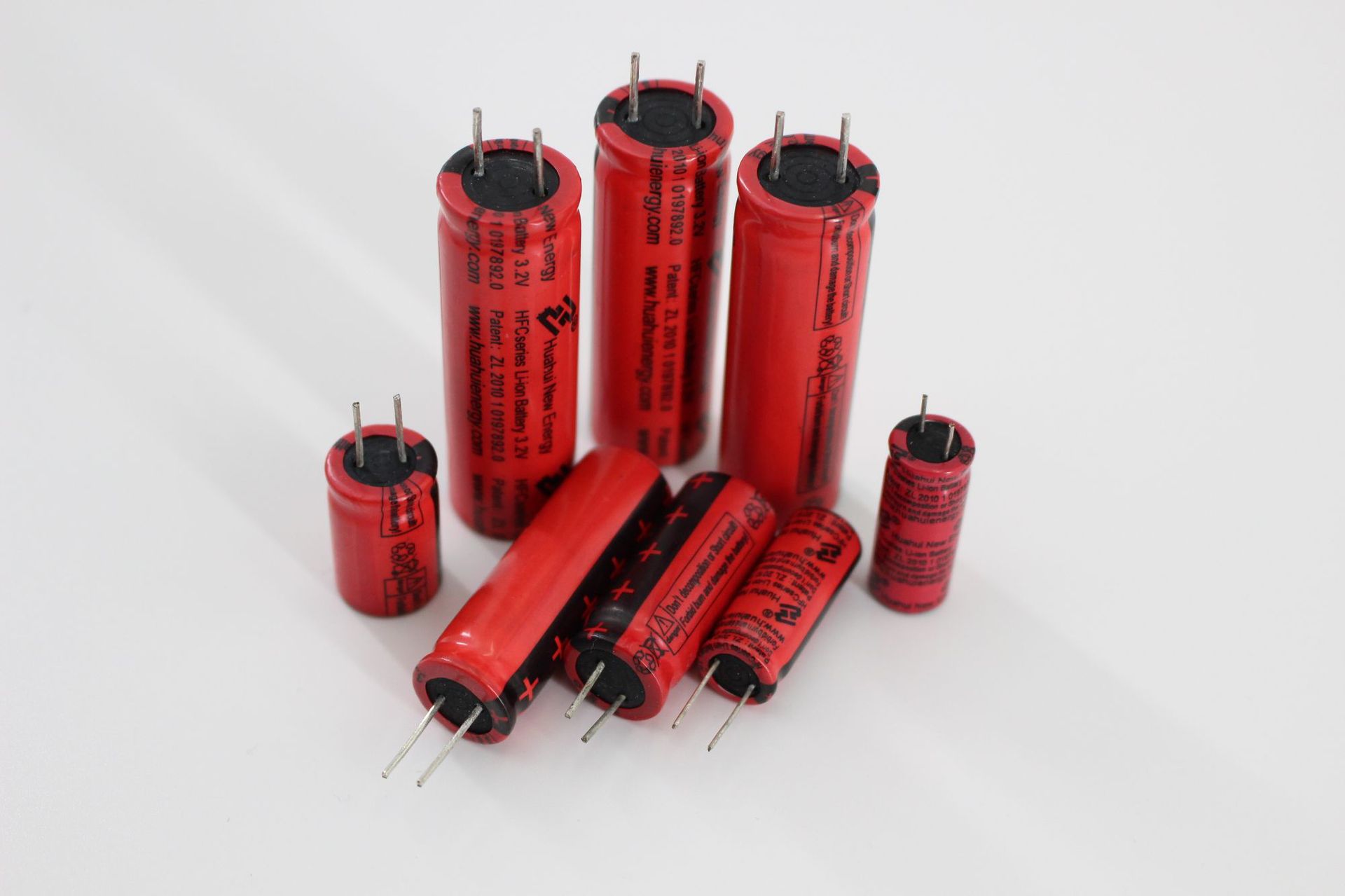 高倍率锂电容式2.4v 12v钛酸锂3.2v磷酸铁锂太阳能用电池组