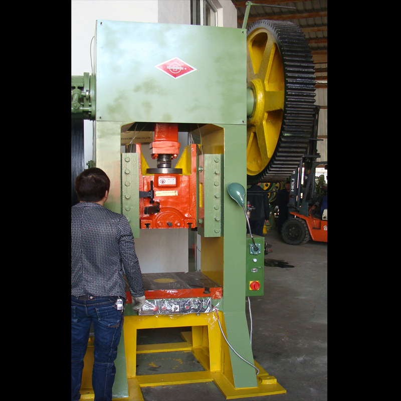 【工厂直销】上海二锻 j31-125t 闭式单点冲床 红冲压力机