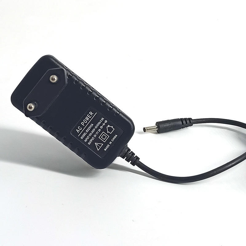 欧规5v2a电源适配器 音响电源路由器监控电源适配器开关电源3.5口
