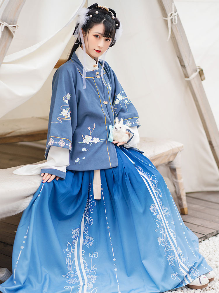 梅霜雪原创汉服女明制刺绣立领对襟短衫中国风秋冬款正版袄裙套装