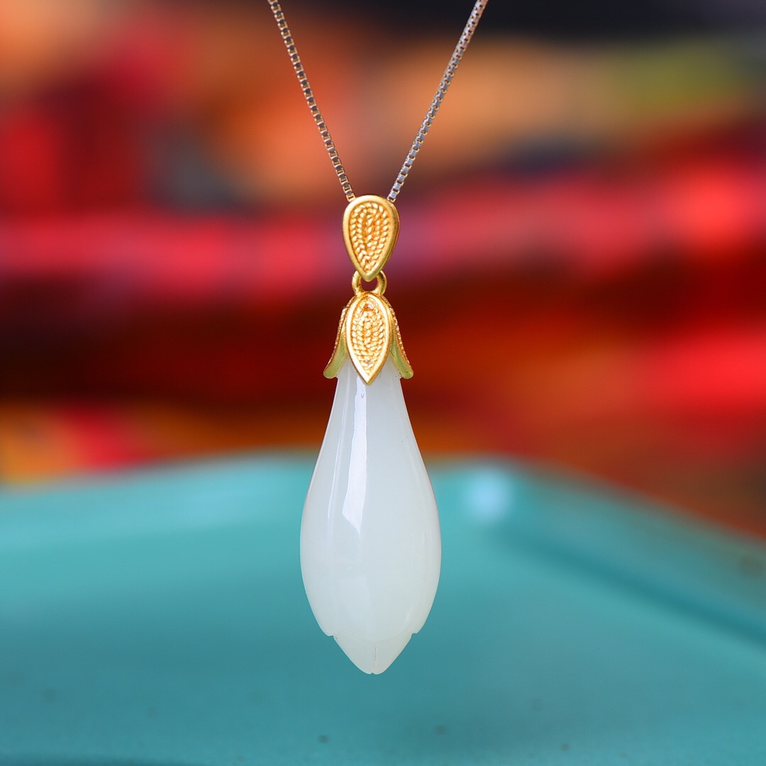 和田玉白玉玉兰花吊坠s925银古法镶嵌玉兰花挂件锁骨项链送证书