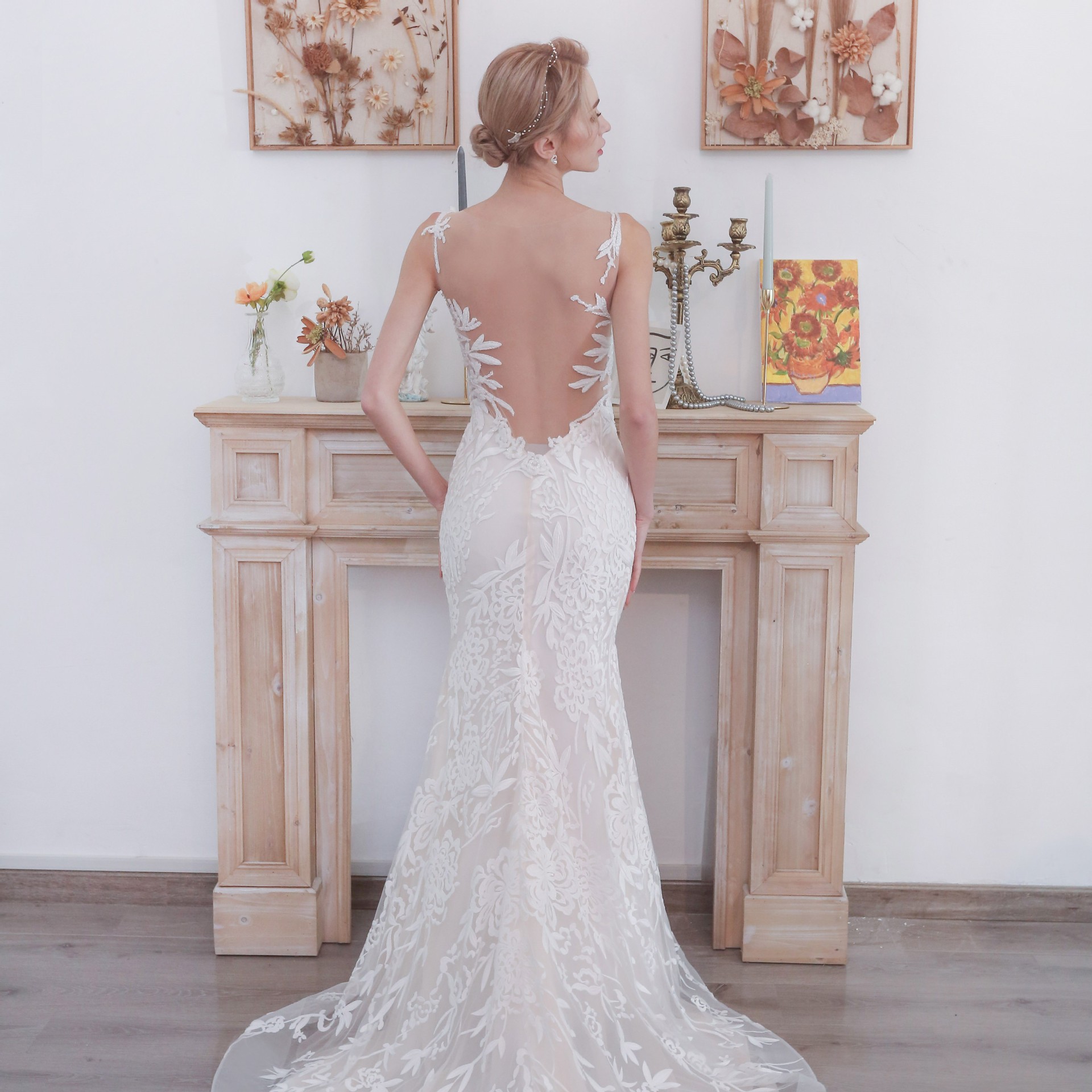 婚纱2020新款结婚新娘白色蕾丝齐地露背婚纱收腰显瘦优雅