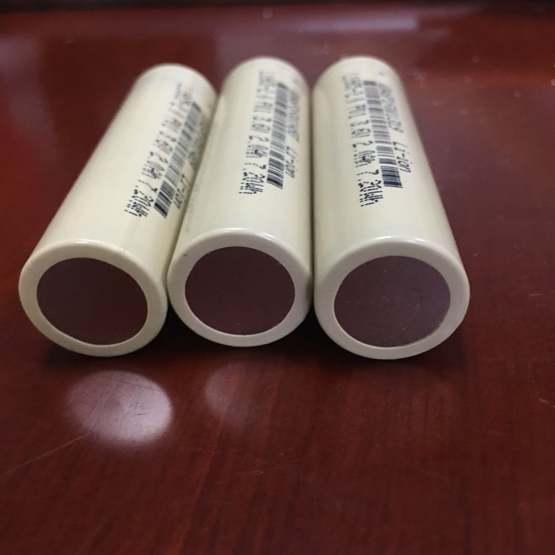 现货供应 三普18650 10c 2000mah平头电动车锂电池a品