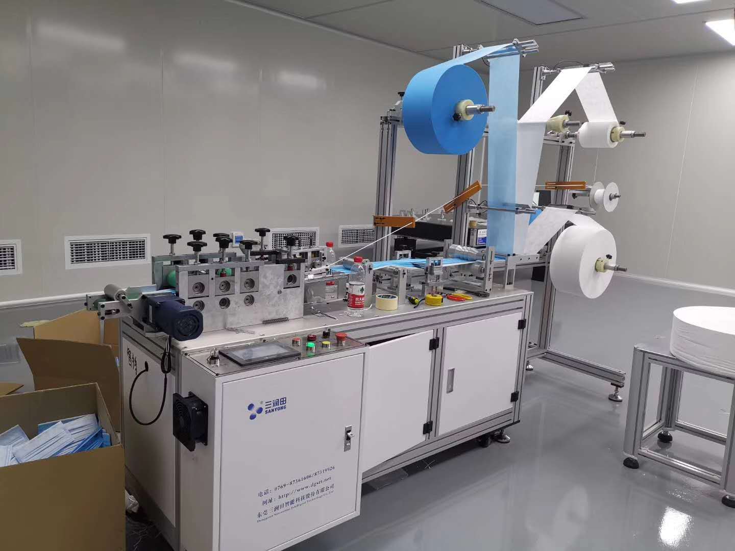 口罩机生产设备 口罩机械 半自动口罩机 片机13708906363