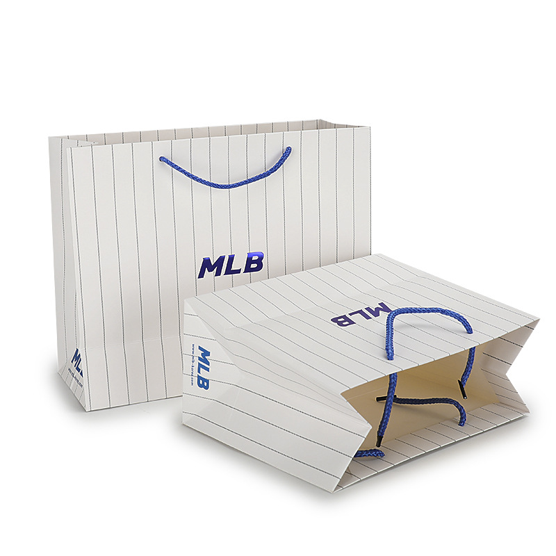 新款条纹mlb纸袋子t恤袋子帽子礼品袋羽绒服纸袋卫衣纸袋现货