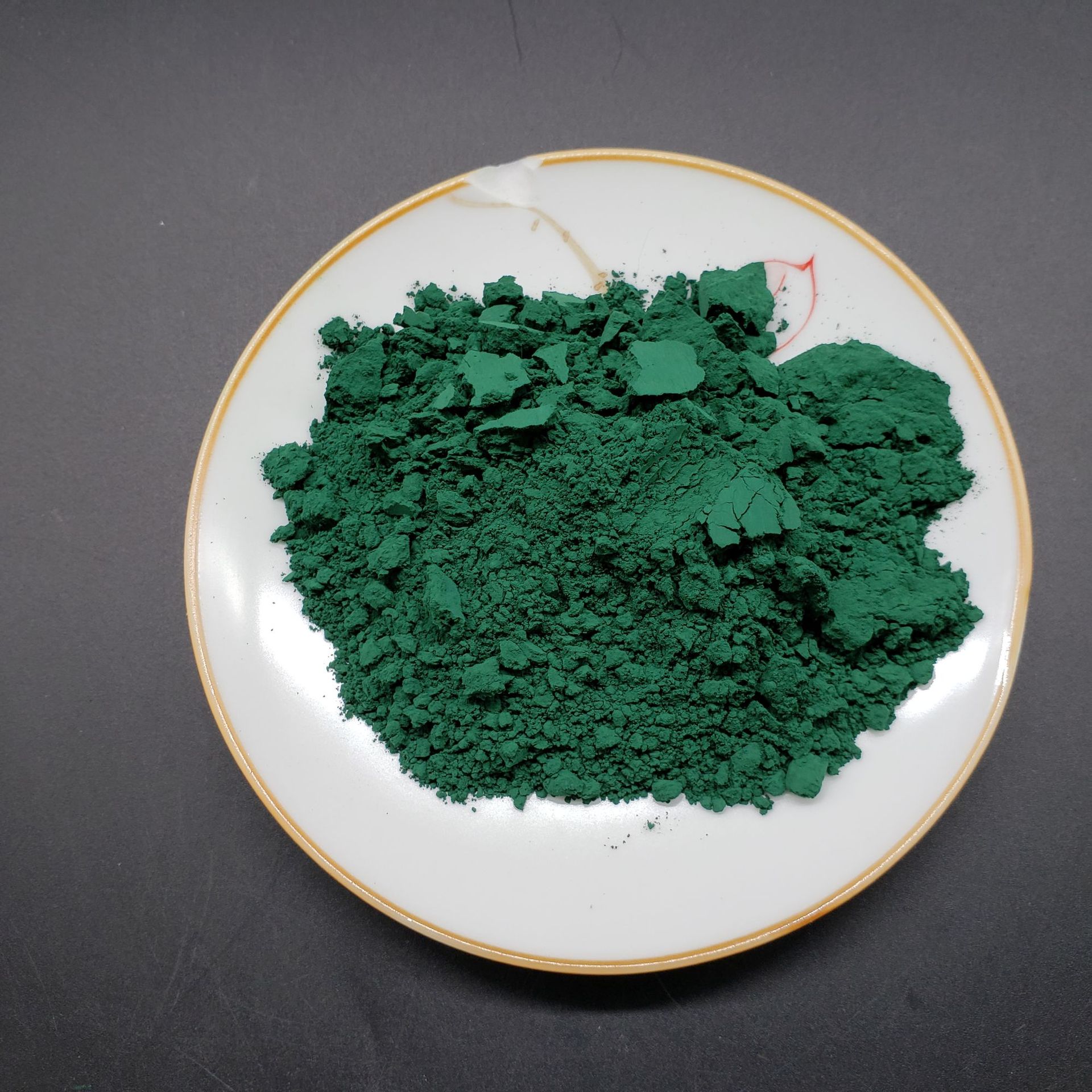 厂家供应氧化铁绿835工业用涂料着色率强氧化铁颜料