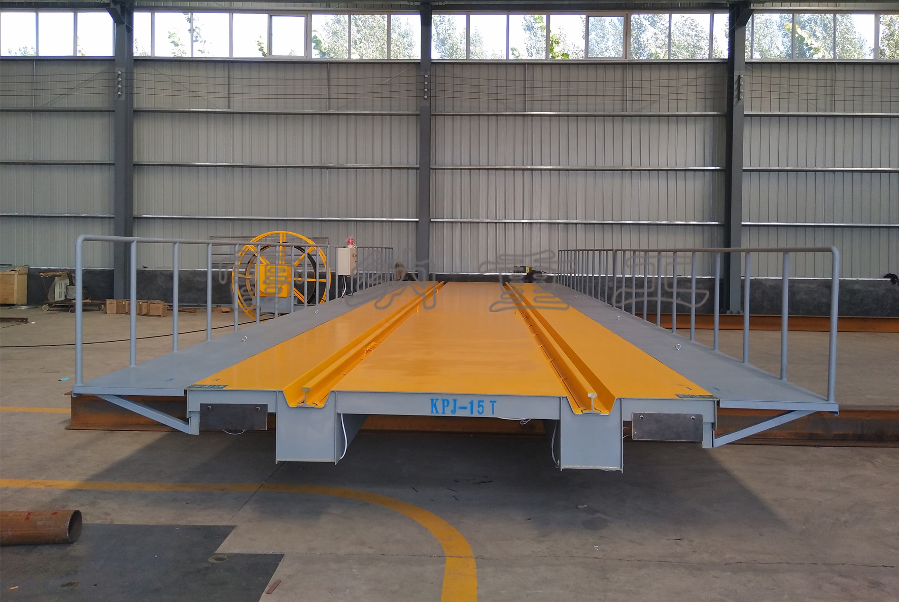 定制工厂电动地轨摆渡周转车 有轨电动地平车 重型道台车