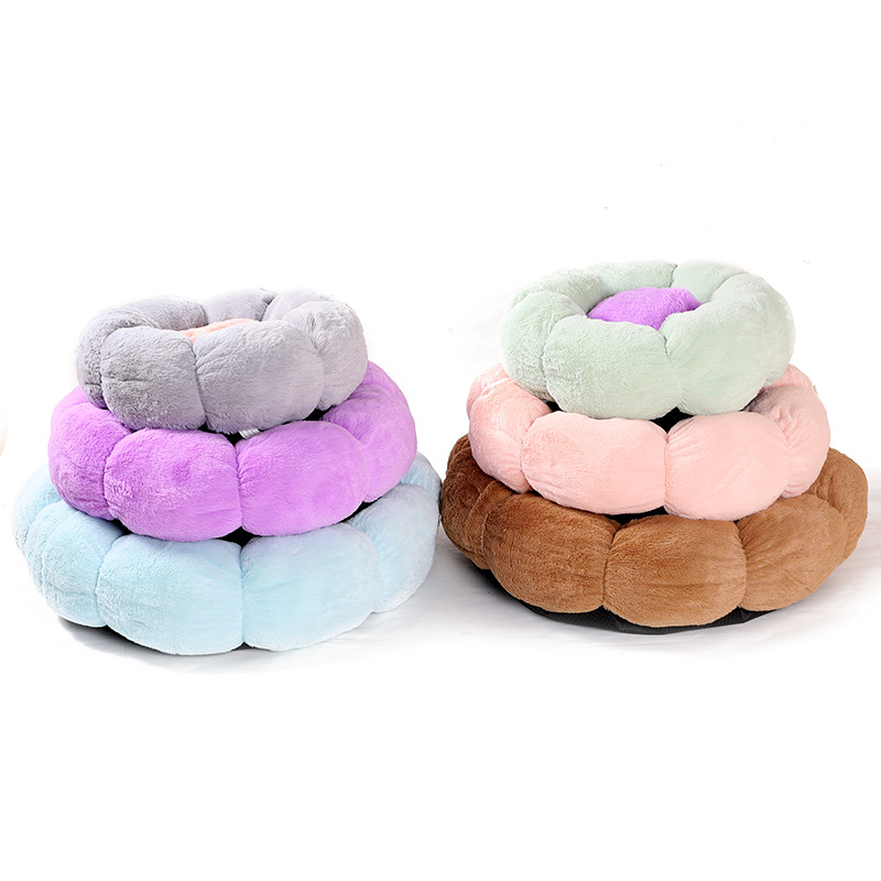 round Flower Pet Bed Cute Soft and Comfortable All-Season Warm Plush Pet Pad Factory Customized Cathouse Doghouse