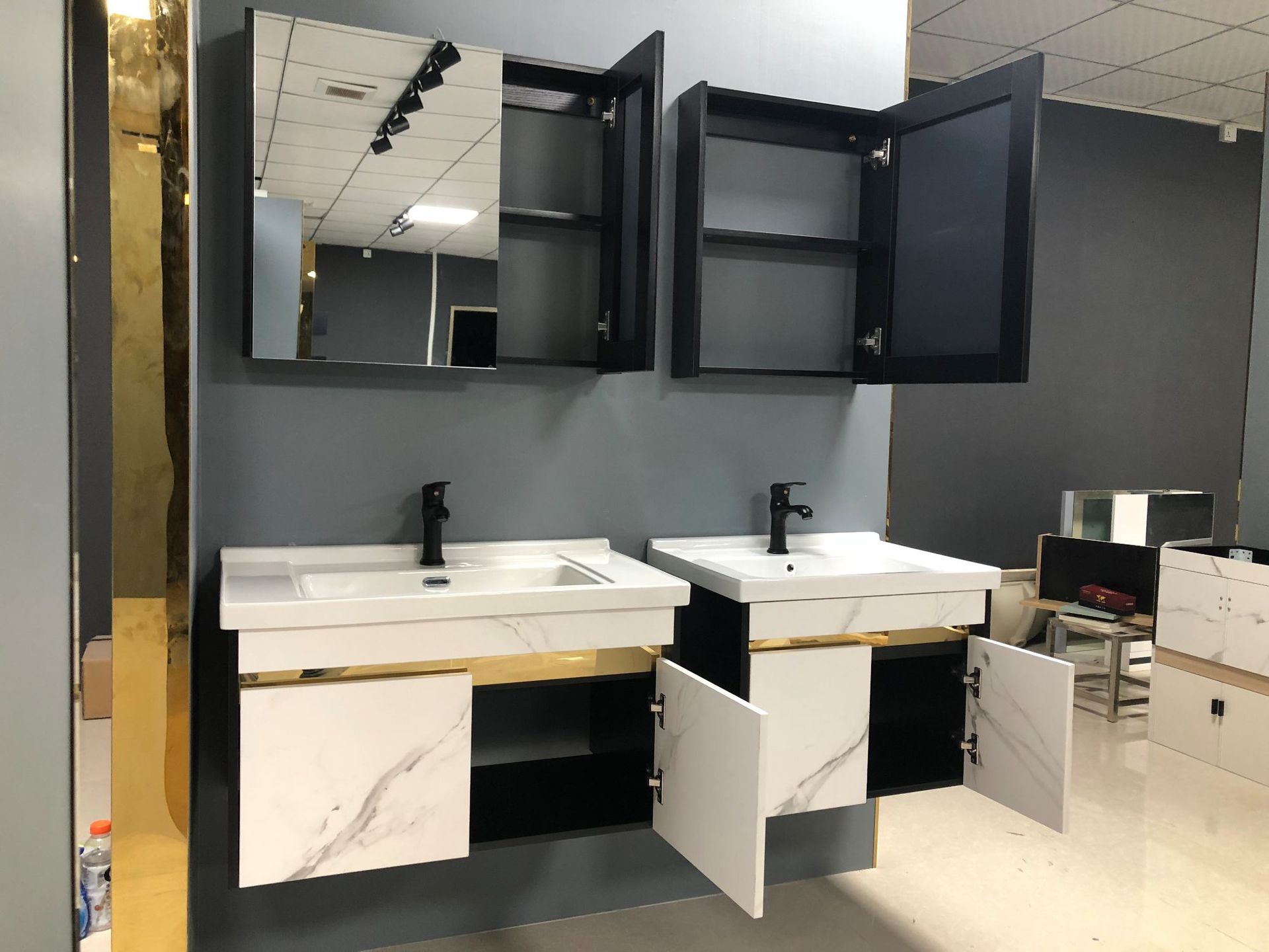 工程出口特价免漆板实木浴室柜洗手盆组合岩板陶瓷盆洗脸台镜柜