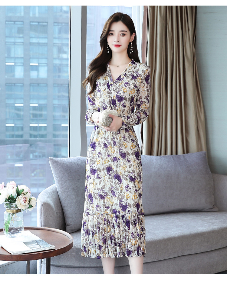 长袖连衣裙2020新款春秋装修身气质中长款雪纺碎花时尚过膝长裙子