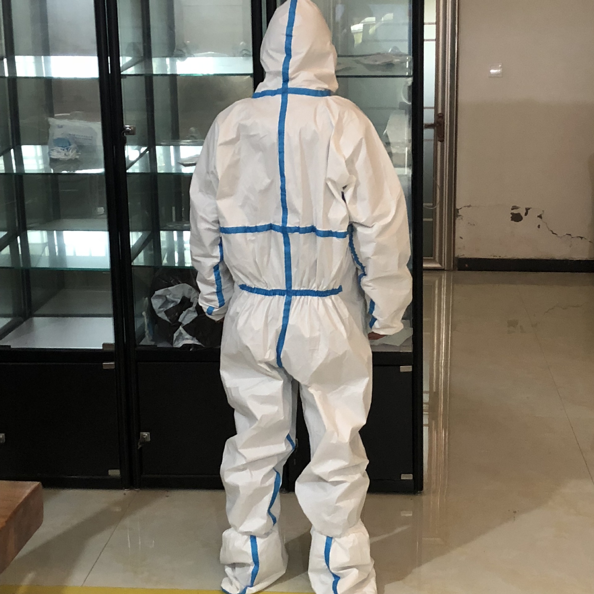 一次性防护服大中小水刺布覆膜符合gb19082-2009标准一次性防护服