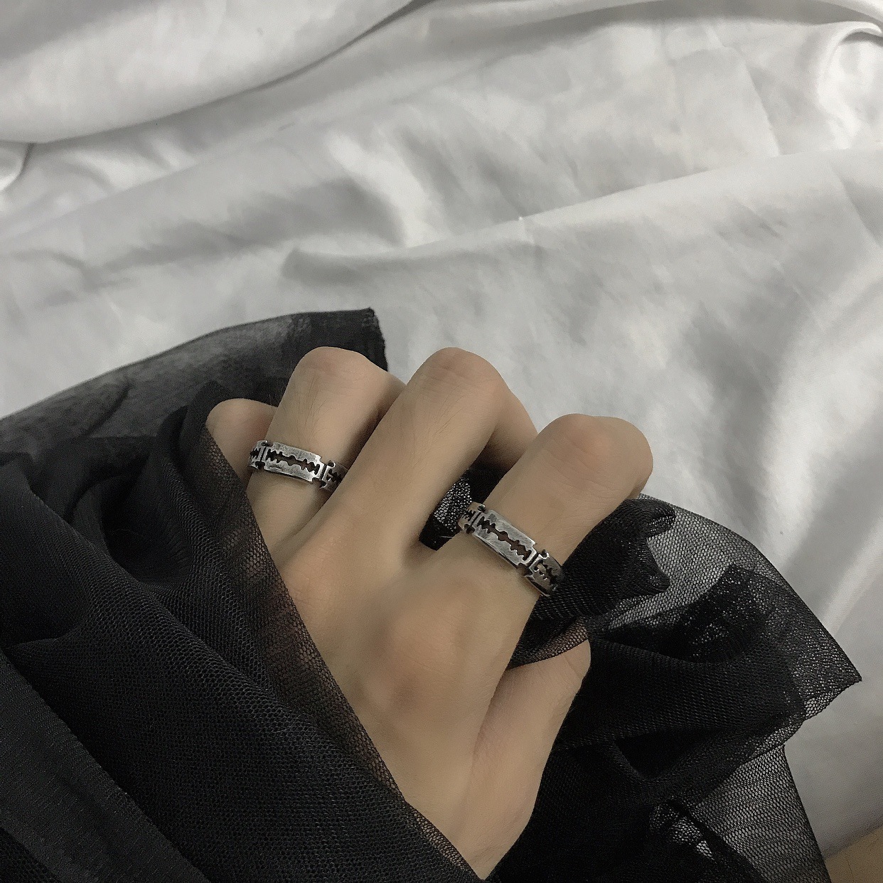 ins复古嘻哈个性时尚街头原宿暗黑风男女刀片戒指男女食指环配饰