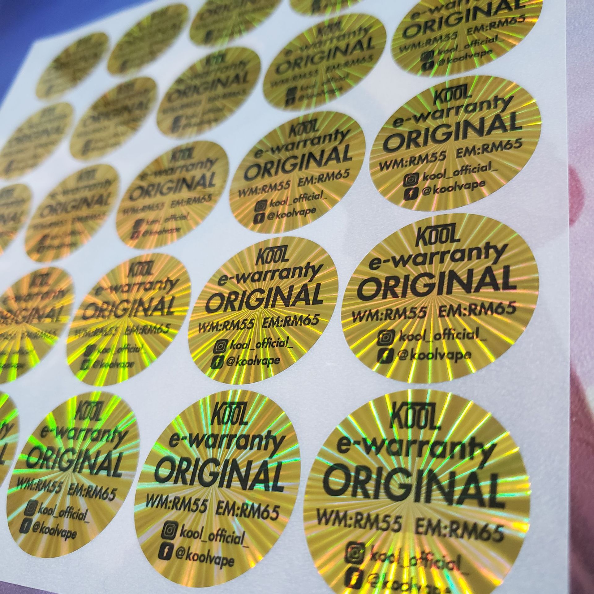 拉丝金不干胶标贴定做彩色pvc透明贴纸logo标签定制广告印刷