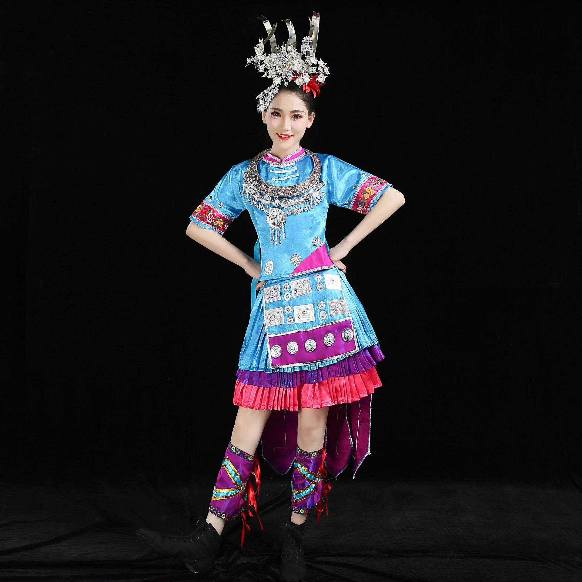 贵州苗族演出服少数民族舞蹈服装云南土家族壮族彝黎族瑶族百褶裙