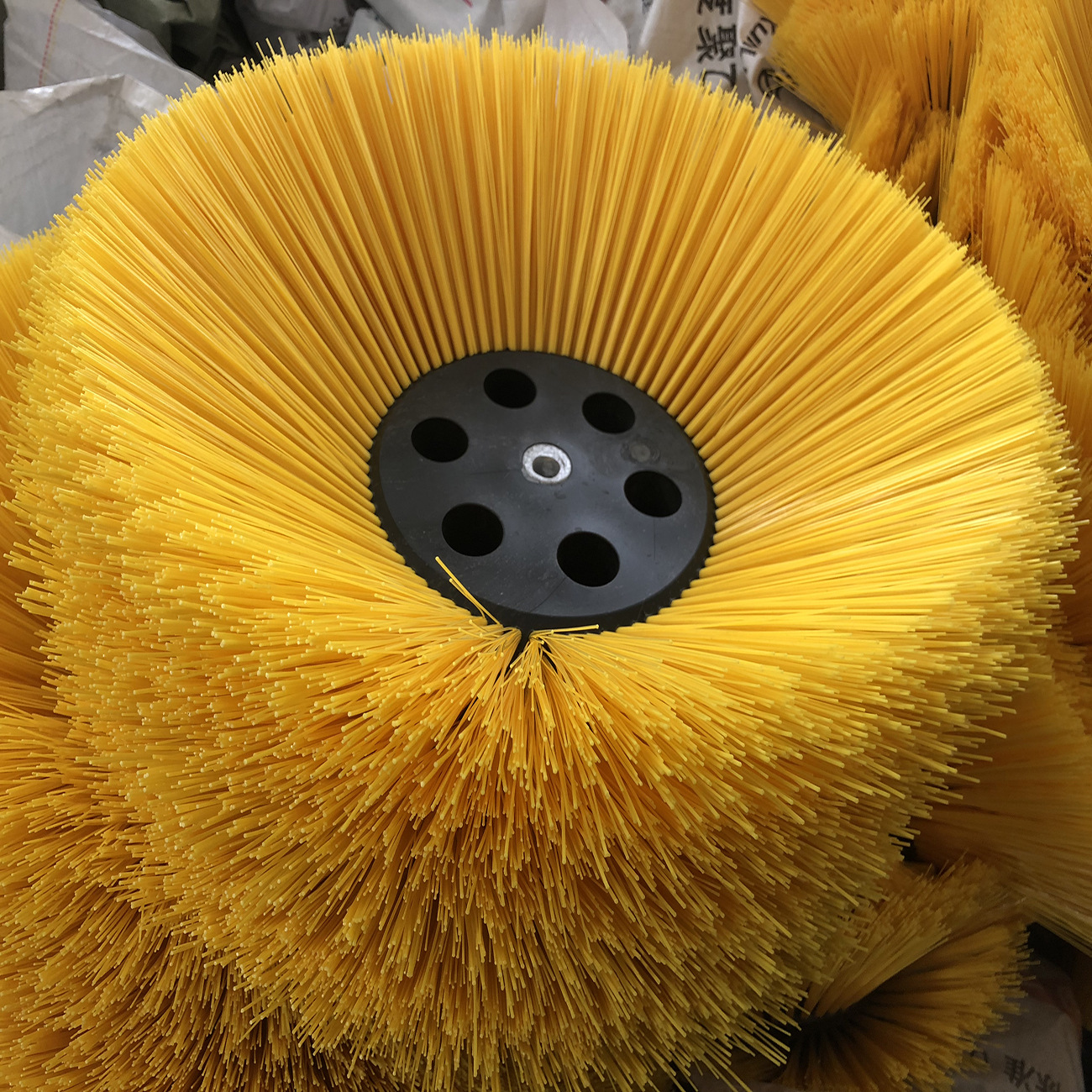 厂家直销电动扫地车毛刷环卫刷清扫车边刷环卫车配件毛刷圆盘边刷