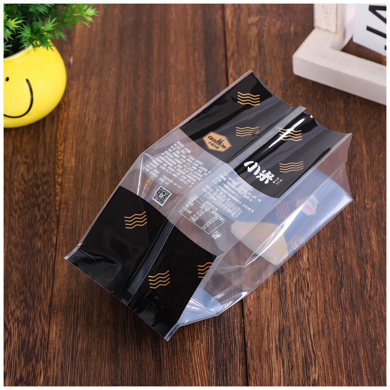 厂家直供中封包装卷膜中封袋食品自立包装袋蛋糕巧克力中封袋子