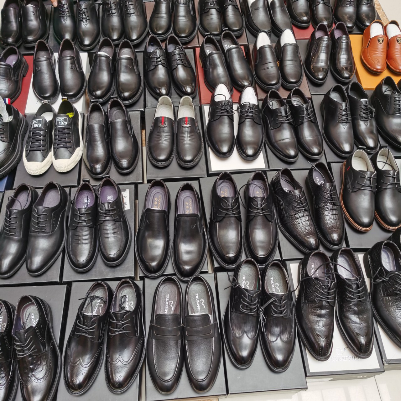 样品鞋处理40码真皮样板鞋头层皮断码鞋库存皮鞋商务休闲男鞋尾货