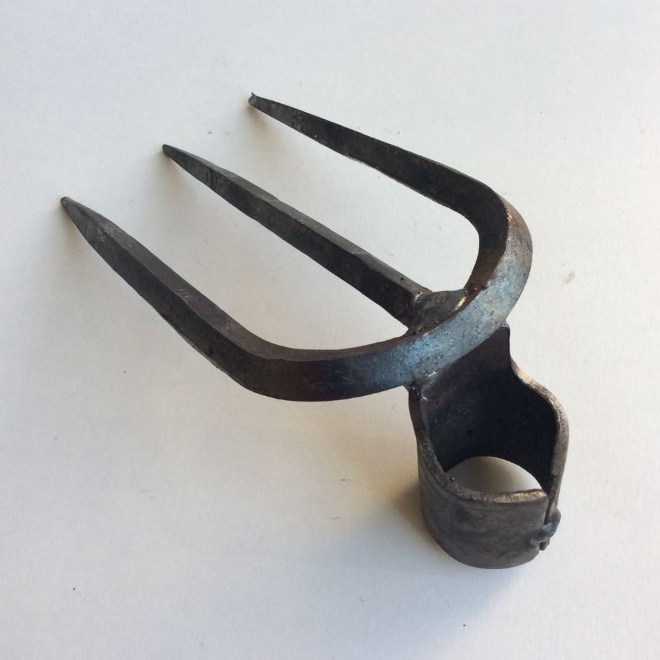 锻打三齿小耙头手工锻打三齿耙子锻打小耙子抓钩铁耙泥耙工农园林