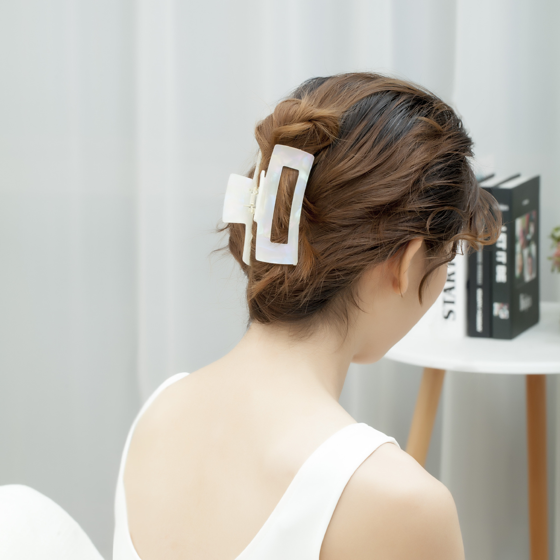 复古玳瑁洗澡发夹抓夹后脑勺鲨鱼夹ins百搭头发夹子弹簧夹