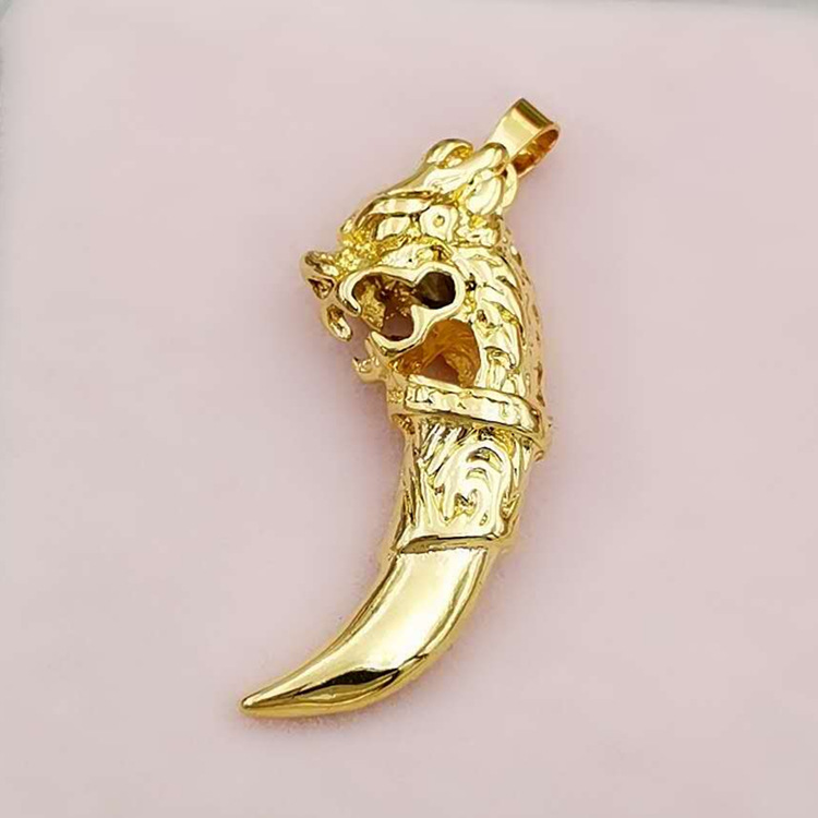 狼黄金吊坠