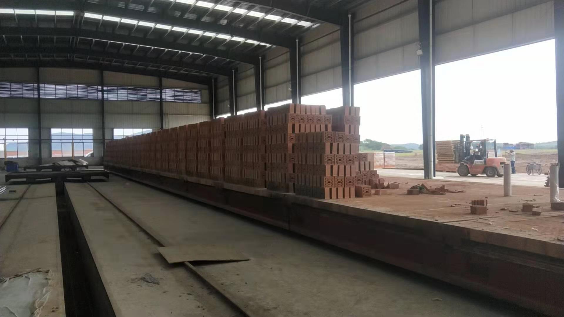 厂家供应各型建筑空心砖实心红砖隧道窑炉质量可靠可定