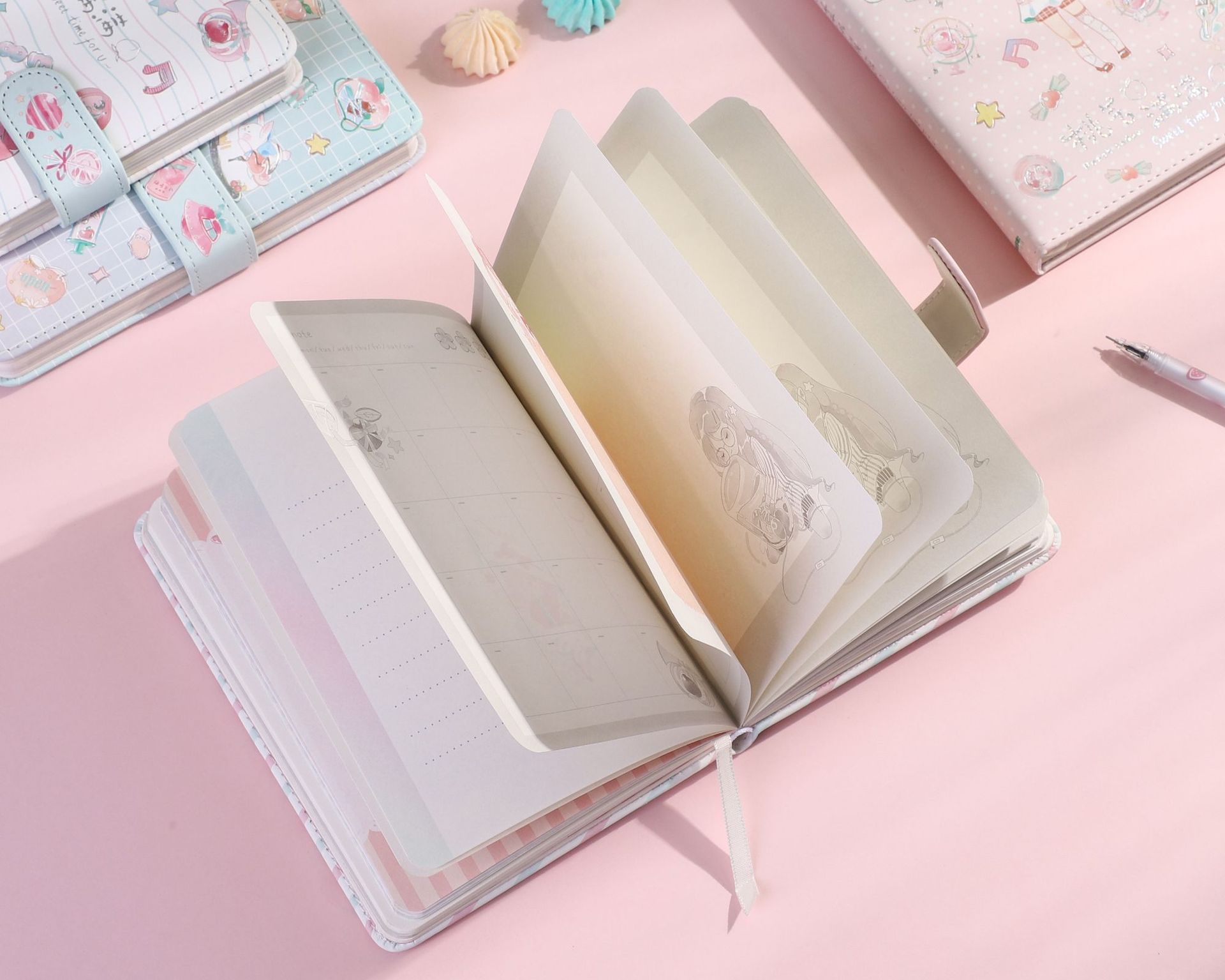 伊莎儿36k112张磁扣本(淘气满满)粉色系少女心彩页插画手账记事本