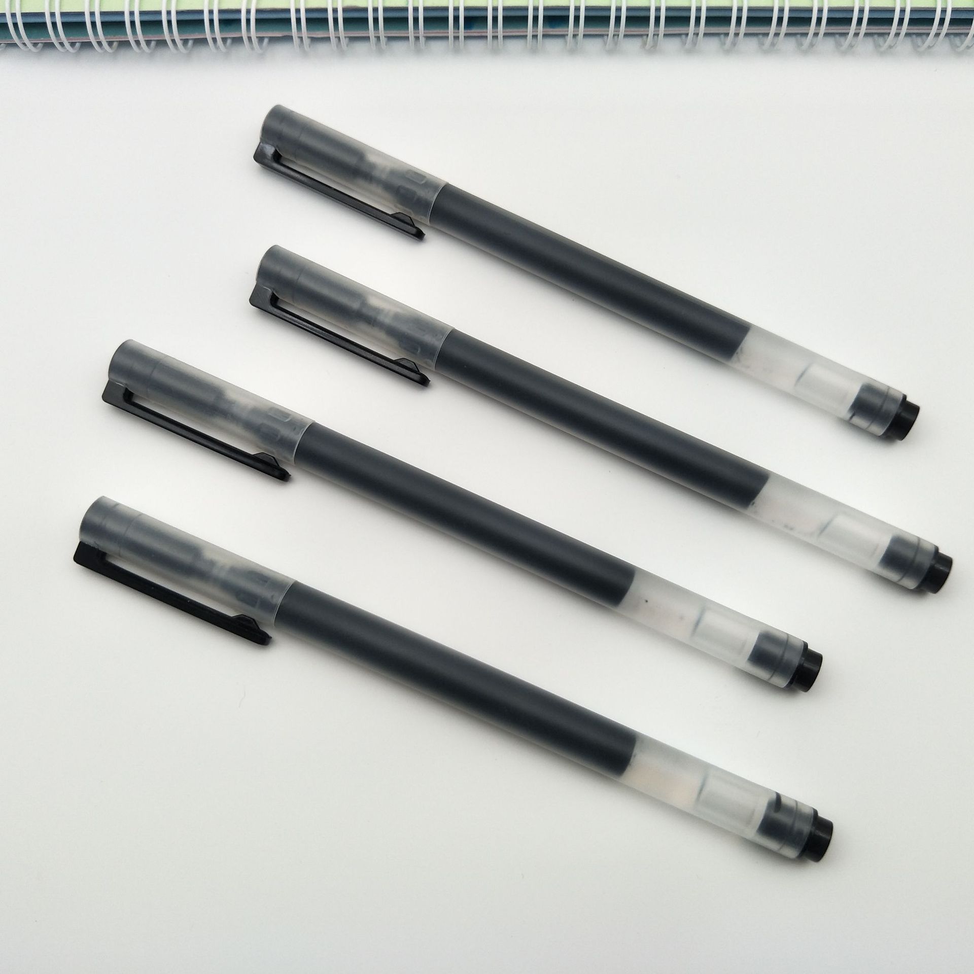 新款巨能写中性笔0.5mm签字笔直液式大容量中性笔三色可选