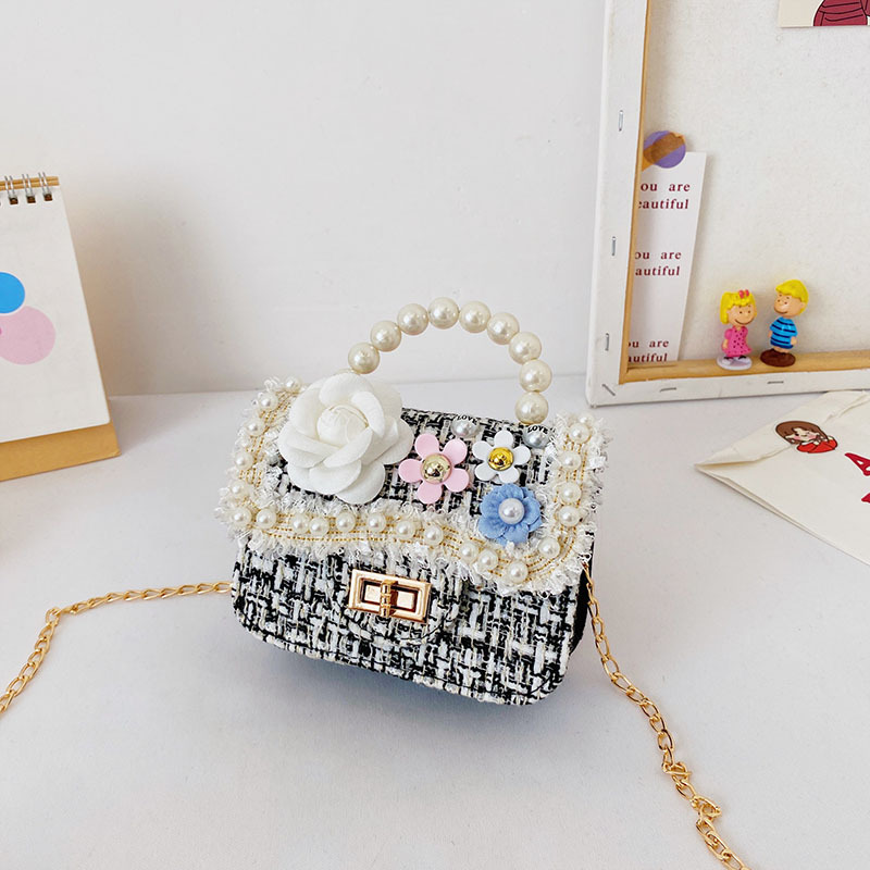 Customized Girl's Crossbody Bag New Classic Style Accessory Bag Pearl Hand Shoulder Bag Woolen Coin Purse Children's Bags
